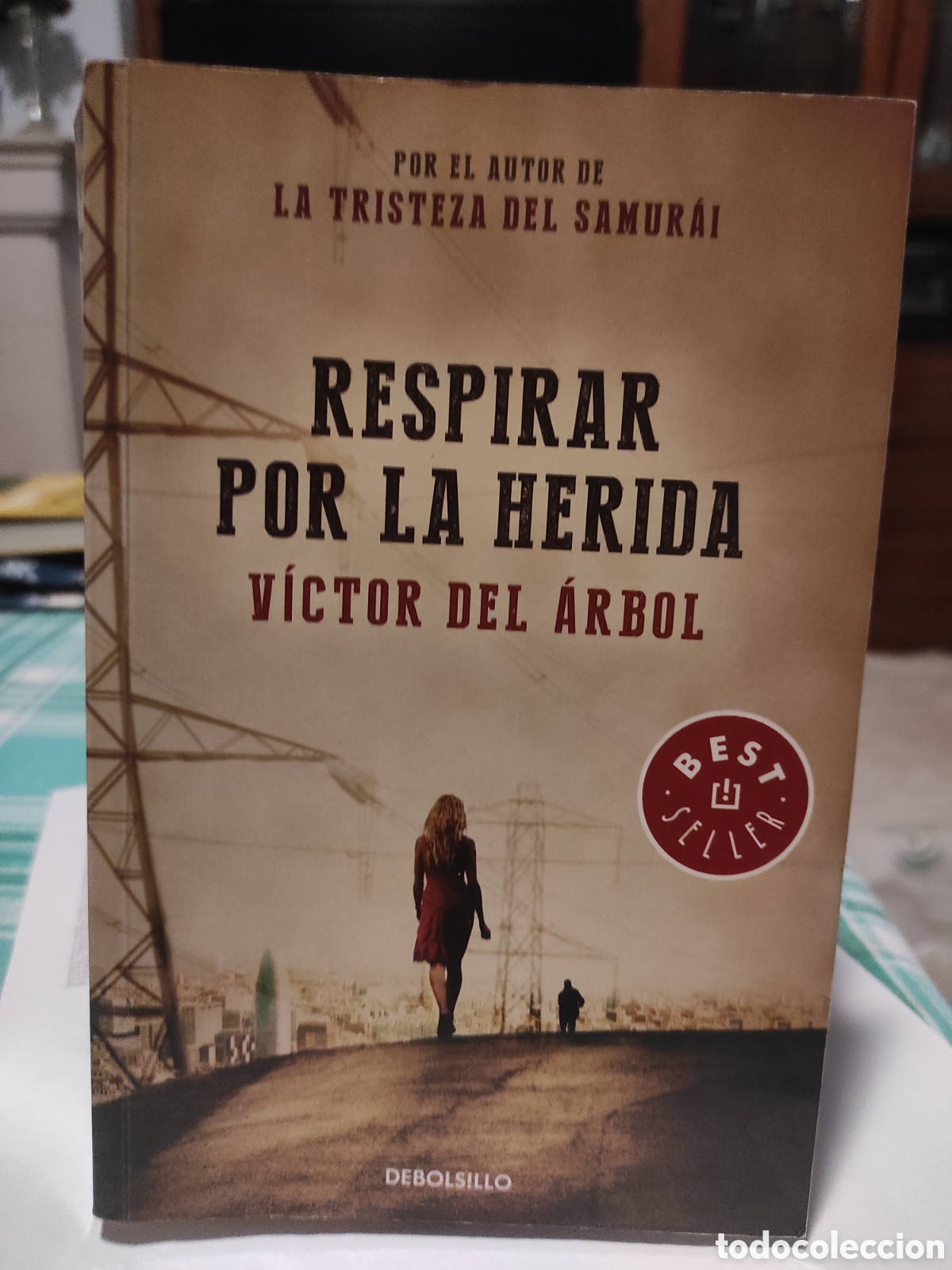 Libros de segunda mano: Respirar por la herida - V&iacute;ctor del &Aacute;rbol (PEDIDO MINIMO 10&euro;)