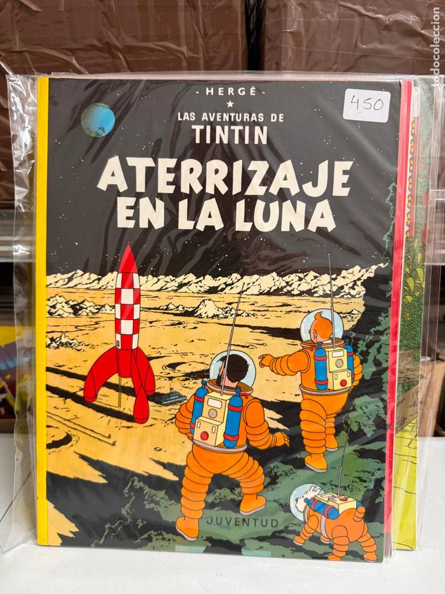 Libros de segunda mano: LAS AVENTURAS DE TIN TIN TAPA BLANDA - ATERRIZAJE EN LA LUNA