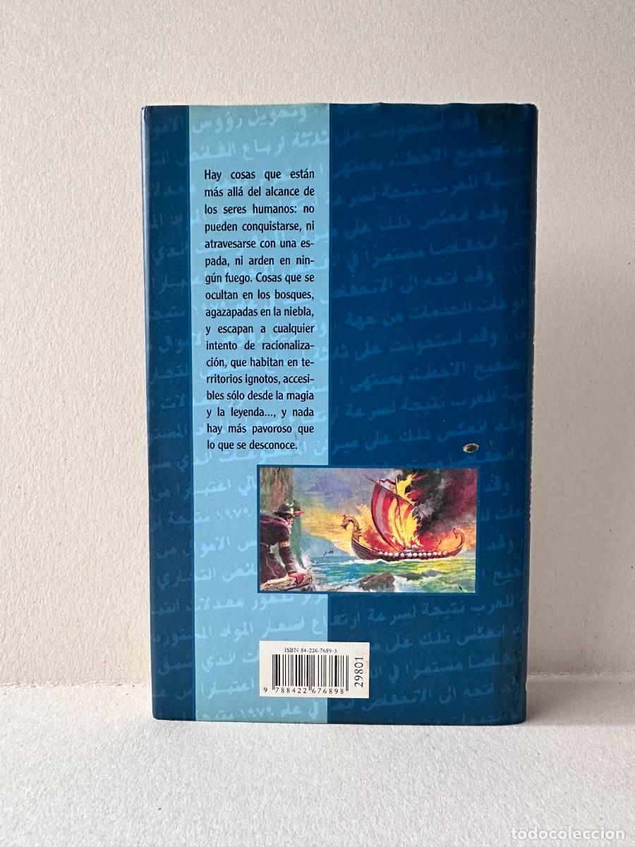 Libros de segunda mano: Devoradores de cad&aacute;veres (Michael Crichton) - Foto 2