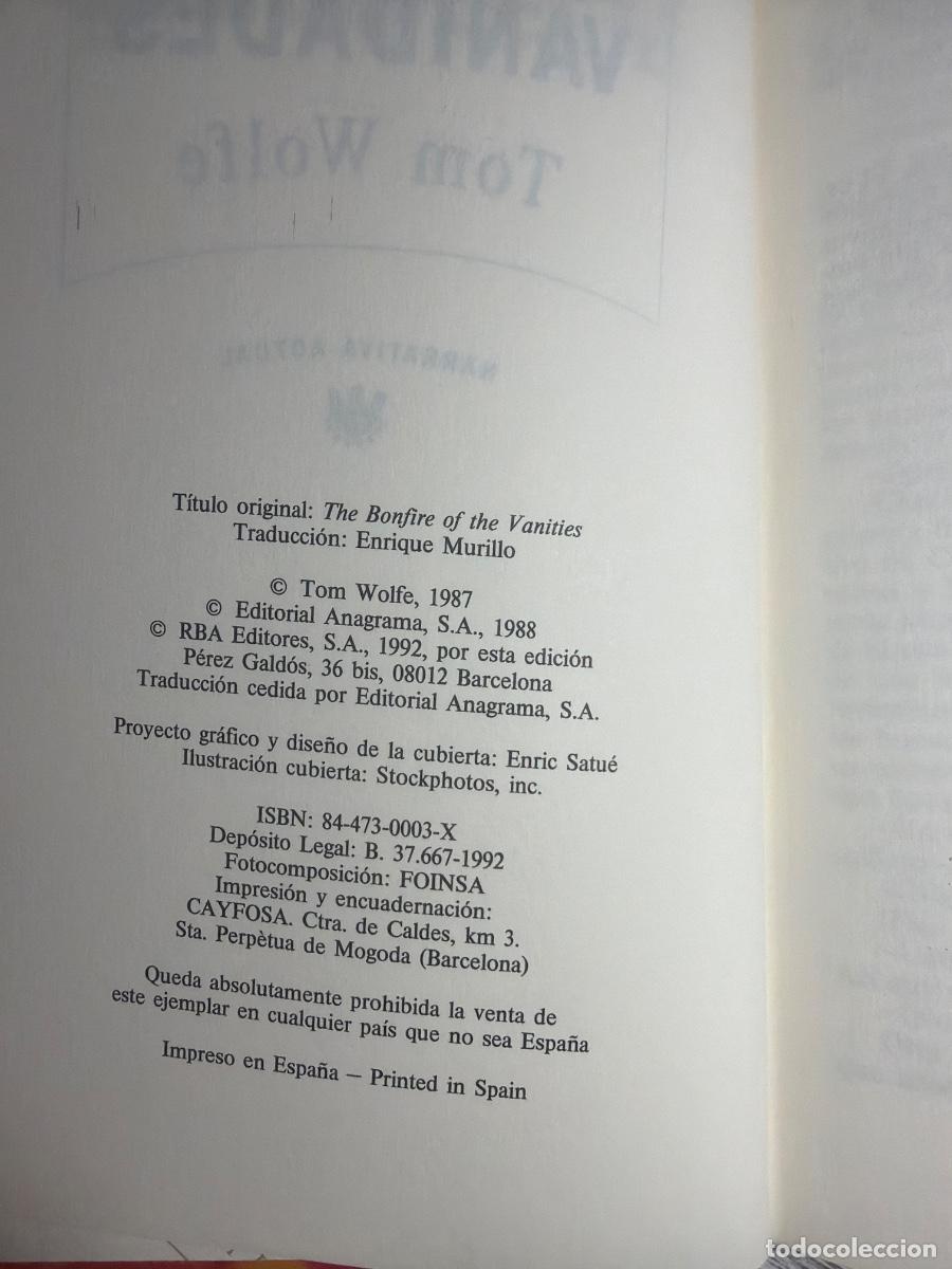 Libros de segunda mano: Libro La hoguera de las vanidades | Tom Wolfe | 1992 - Foto 3