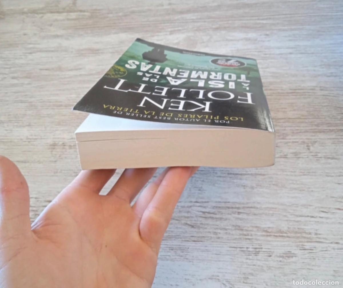 Libros de segunda mano: Libro La isla de las tormentas | Ken Follet | 2023 - Foto 5