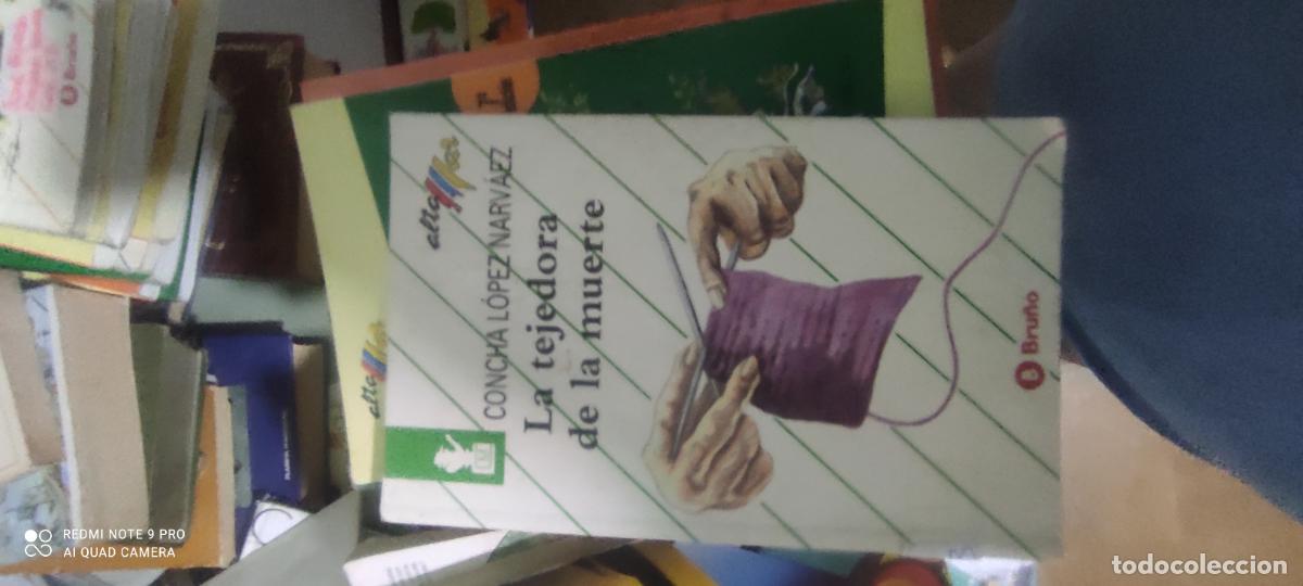 Second hand books: LA TEJEDORA DE LA MUERTE CONCHA L&Oacute;P&Egrave;Z NARV&Aacute;EZ