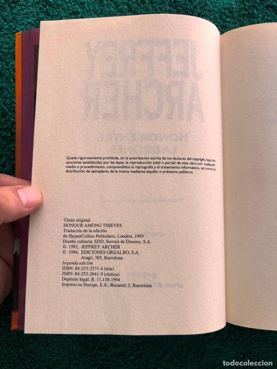 Libros de segunda mano: Honor entre ladrones - Jeffrey Archer - Foto 4