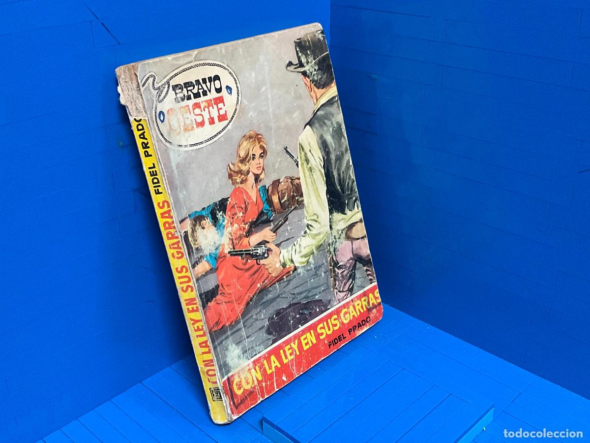 Libros de segunda mano: CON LA LEY EN SUS GARRAS &ndash; ED. BRUGUERA &ndash; FIDEL PRADO