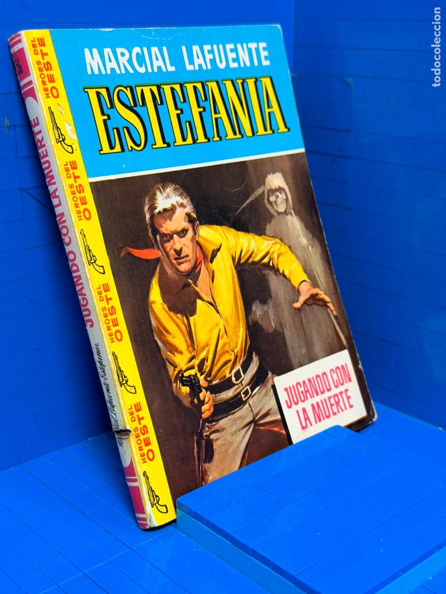 Libros de segunda mano: JUGANDO CON LA MUERTE &ndash; ED. BRUGUERA &ndash; 1959 &ndash; MARCIAL LAFUENTE ESTEFANIA