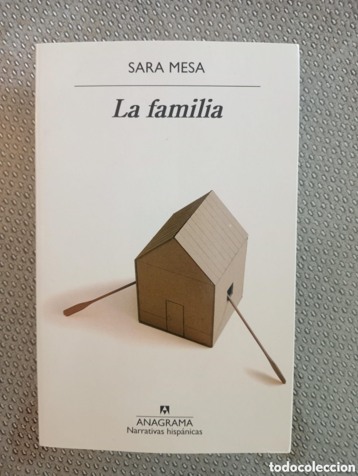 Libros de segunda mano: La familia / Sara Mesa