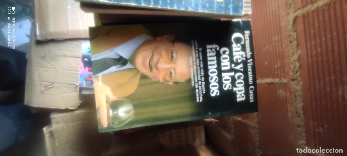 Libros de segunda mano: Vizcaino Casas. Caf&eacute; y copa con los famosos