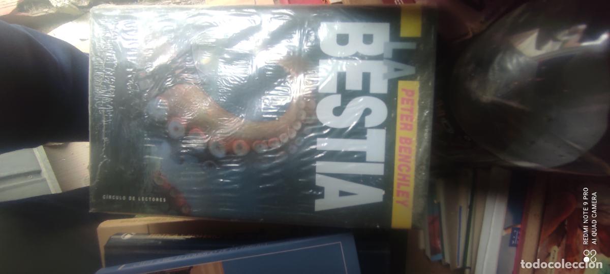 Libros de segunda mano: LA BESTIA - Benchley,Peter