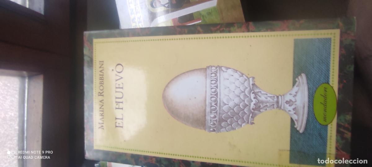 Libri di seconda mano: EL HUEVO - MARINA ROBBIANI - MONDADORI - TAPA DURA CON SOBRECUBIERTA - ILUSTRADO - COMO NUEVO