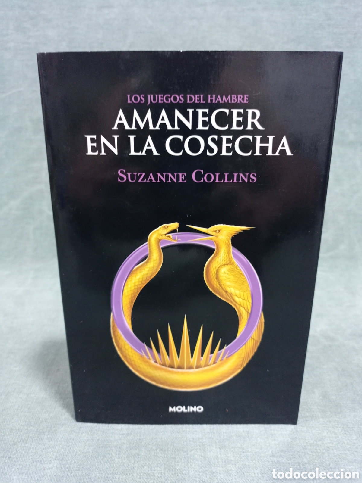 Livres d'occasion: AMANECER EN LA COSECHA - LOS JUEGOS DEL HAMBRE - SUZANNE COLLINS - ED. MOLINO - 1&ordf; EDICI&Oacute;N