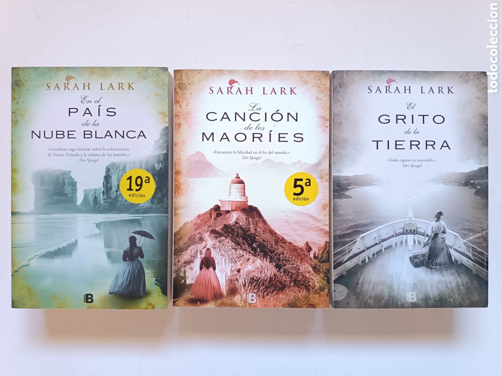Libros de segunda mano: Sarah Lark TRILOGIA Nube Blanca: Pa&iacute;s de la Nube Blanca, Cancion de los maor&iacute;es, Grito de la tierra