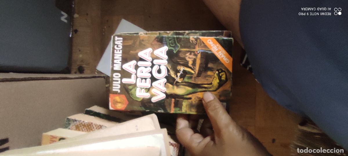 Libros de segunda mano: JULIO MANEGAT &middot;&middot;&middot;&middot;LA FERIA VACIA
