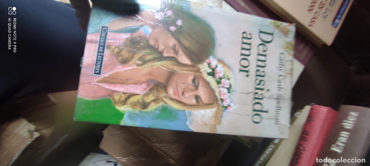 Libros de segunda mano: DEMASIADO AMOR. CATHY CASH SPELLMAN