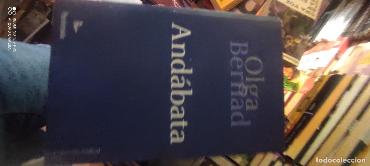 Libros de segunda mano: AND&Aacute;BATA - OLGA BERNAD - PAR&Eacute;NTESIS EDITORIAL - SEVILLA (2010)