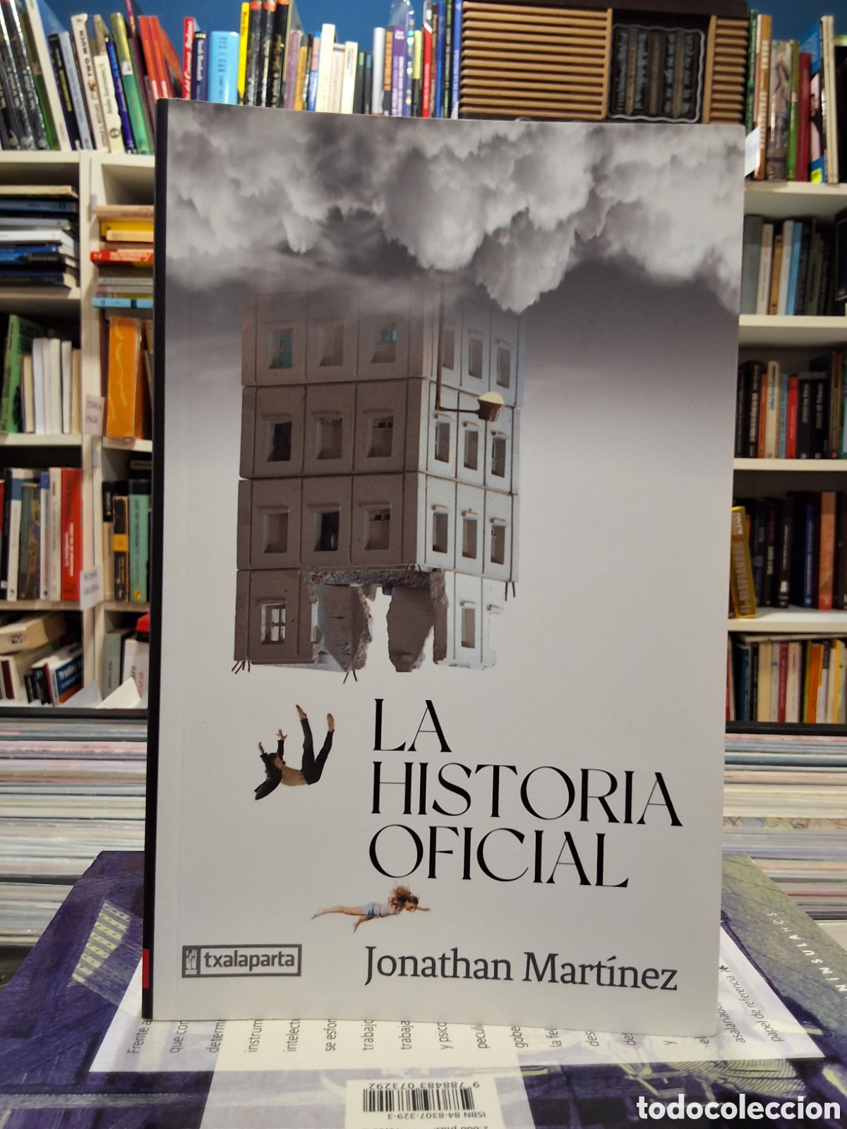 Libros de segunda mano: LA HISTORIA OFICIAL - JONATHAN MARTINEZ - ENV&Iacute;O DESDE 1&euro;