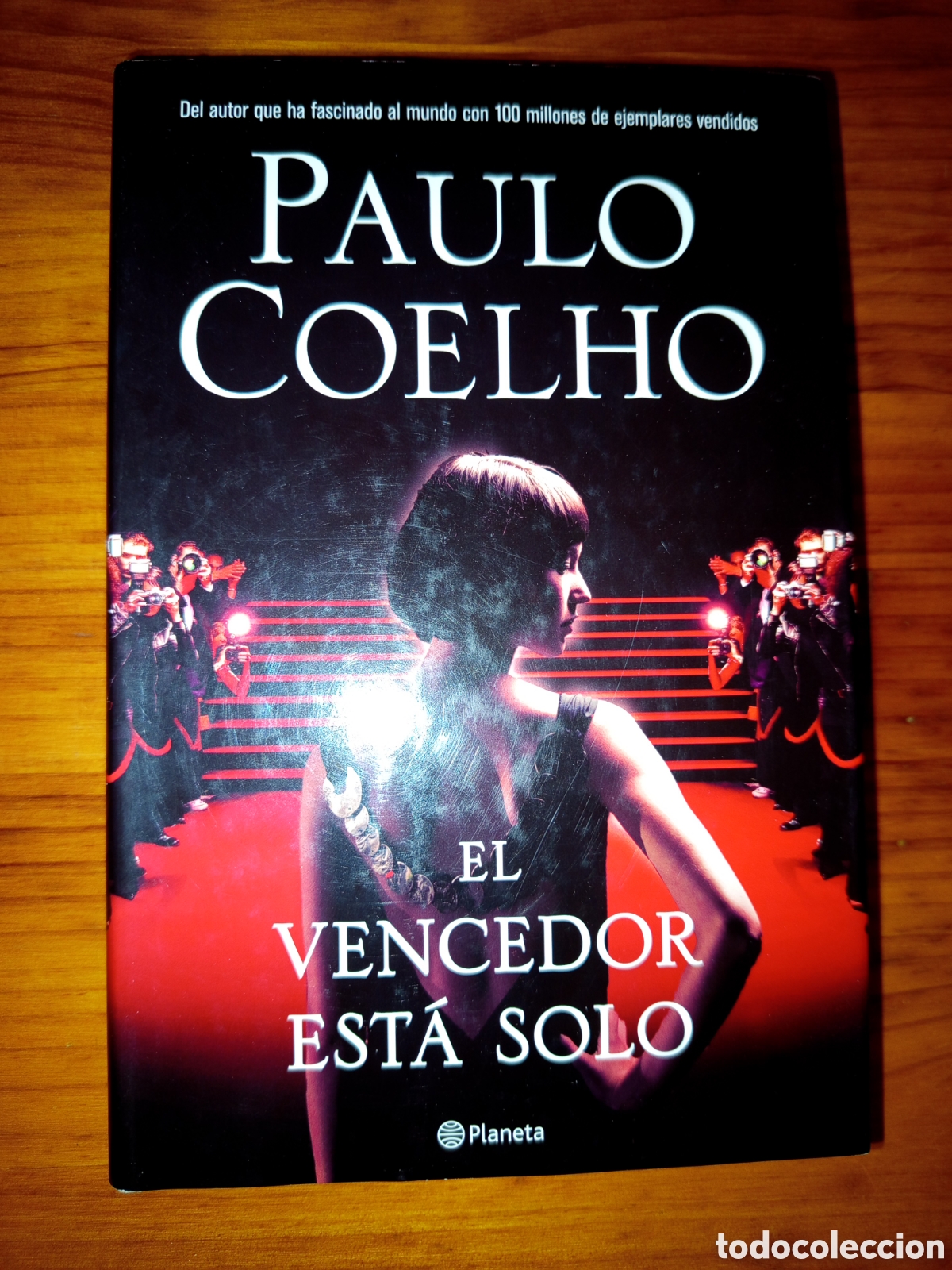 Libros de segunda mano: EL VENCEDOR ESTA SOLO (PAULO COELHO) INCLUYE CD