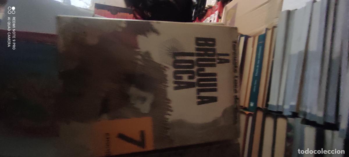 Libros de segunda mano: LA BRUJULA LOCA - TORCUATO LUCA DE TENA