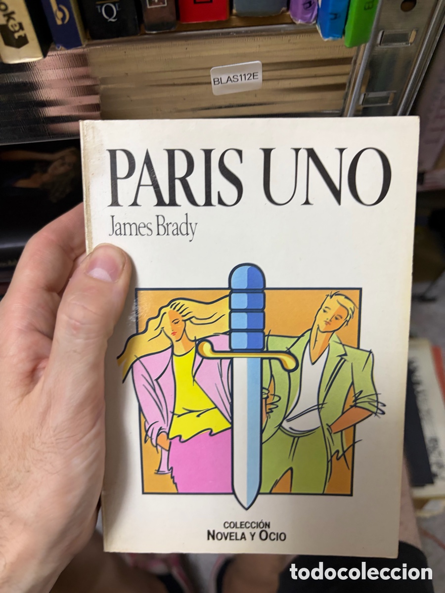 Second hand books: BLAS112E PARIS UNO James Brady