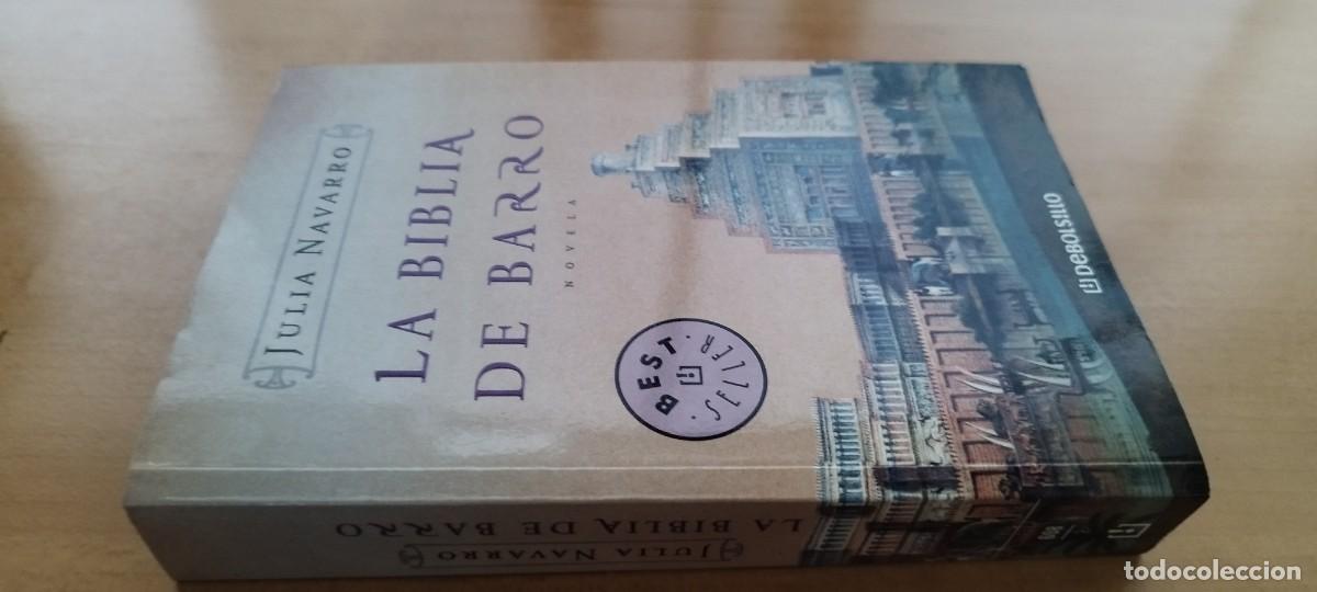 Libros de segunda mano: LA BIBLIA DE BARRO / JULIA NAVARRO / CMA 19 / MONDADORI