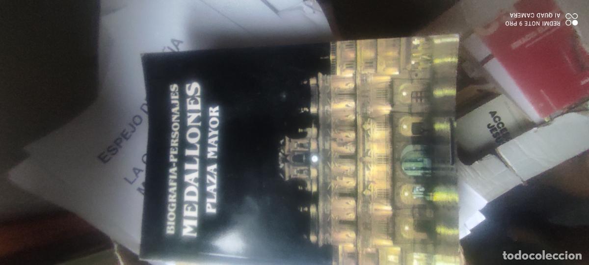 Libros de segunda mano: Medallones Plaza Mayor Salamanca. Biograf&iacute;as - personajes