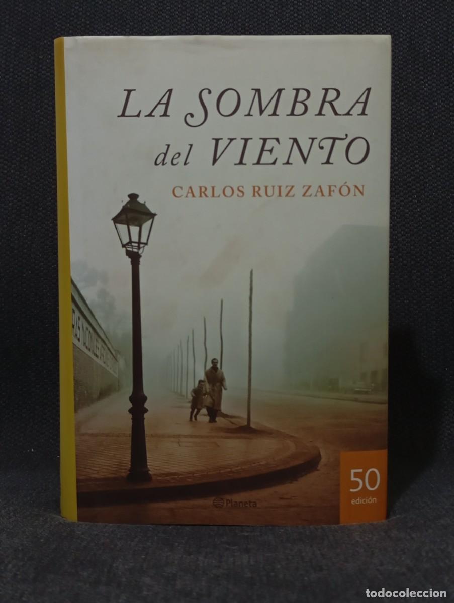 Libros de segunda mano: LA SOMBRA DEL VIENTO - LIBRO - TAPA DURA - CARLOS RUIZ ZAFON - 2005 - PLANETA