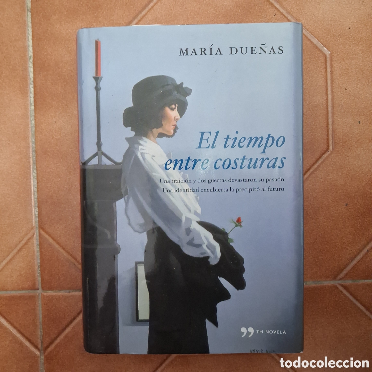 Libri di seconda mano: El tiempo entre costuras MAR&Iacute;A DUE&Ntilde;AS (32a ed. 2011 TH NOVELA temas de hoy)