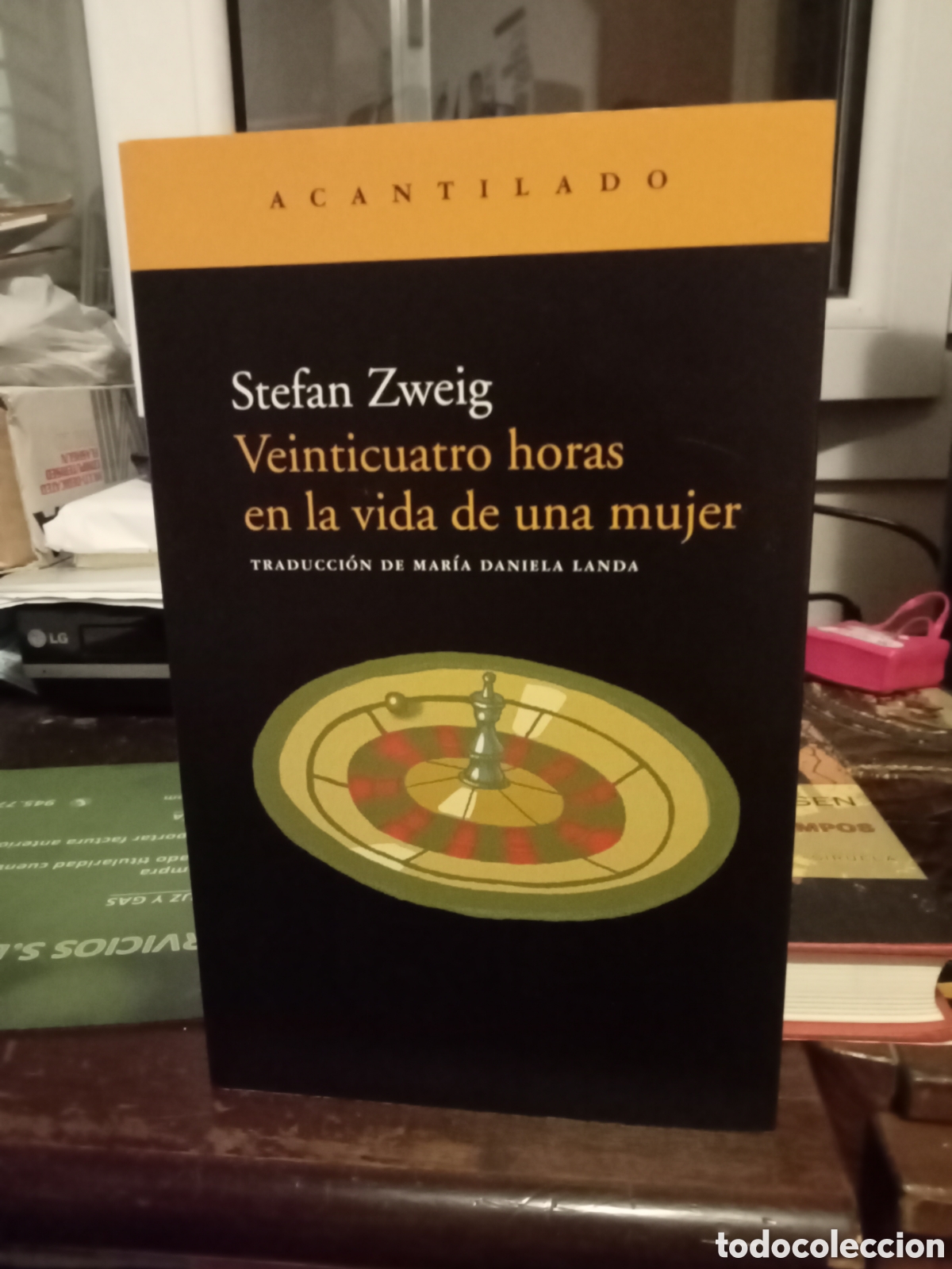 Libros de segunda mano: Stefan Zweig veinticuatro horas... Acantilado 2010