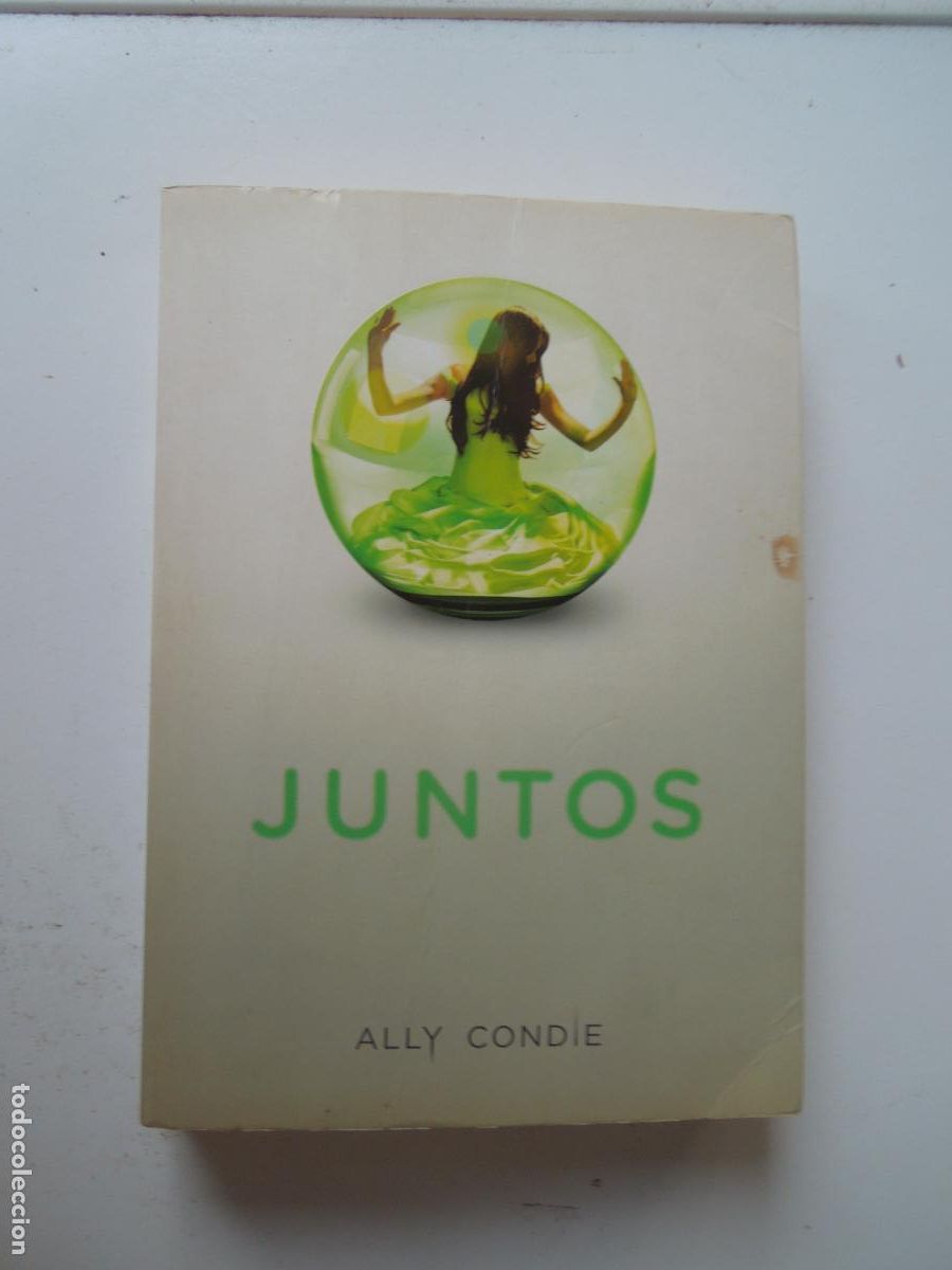 Libros de segunda mano: JUNTOS - NUNCA DESAFIES EL JUEGO DEL AMOR - ALLY CONDIE - MONTENA - 2011 - PRIMERA EDICI&Oacute;N