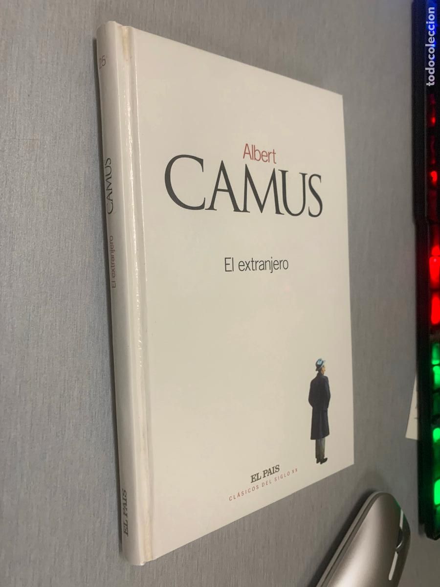 Libros de segunda mano: EL EXTRANJERO / ALBERT CAMUS / EL PA&Iacute;S 2002