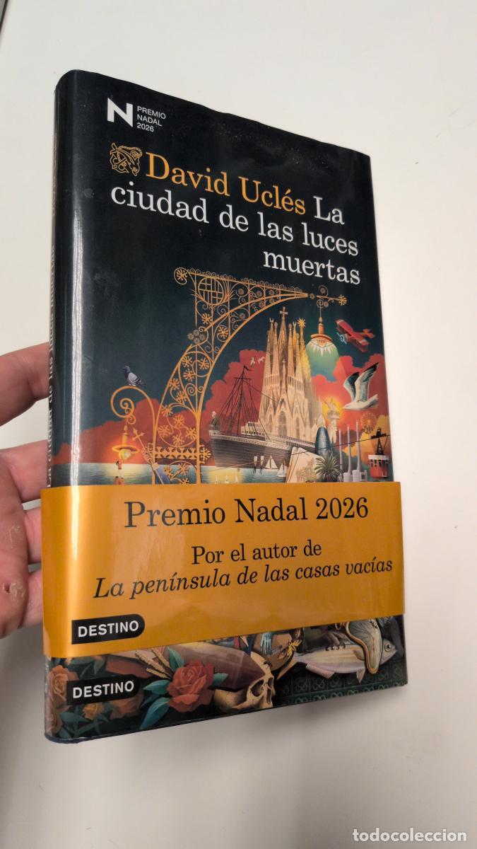 Livres d'occasion: La ciudad de las luces muertas - David Ucl&eacute;s