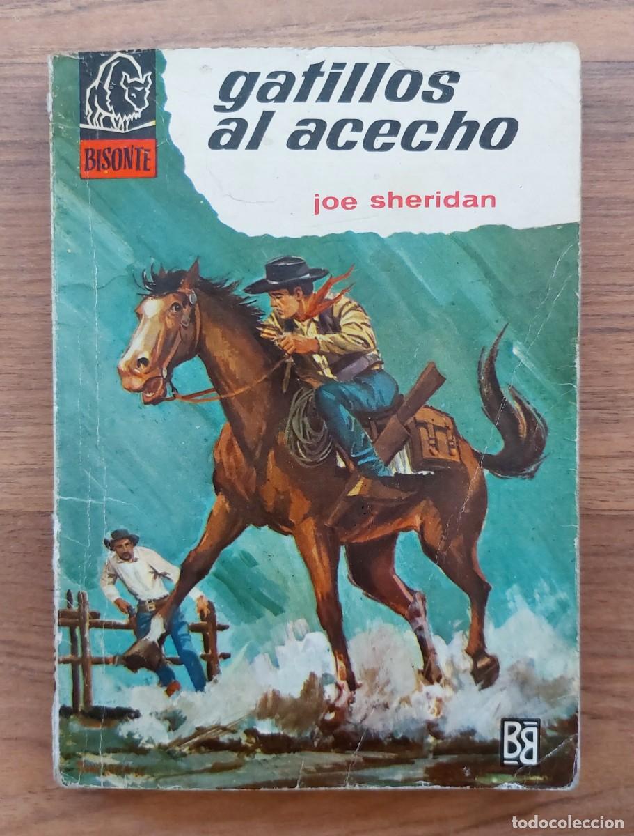 Libros de segunda mano: COLECCION BISONTE OESTE N&ordm; 959-GATILLOS AL ACECHO (JOE SHERIDAN) NOVELAS-BOLSILIBROS-PULP