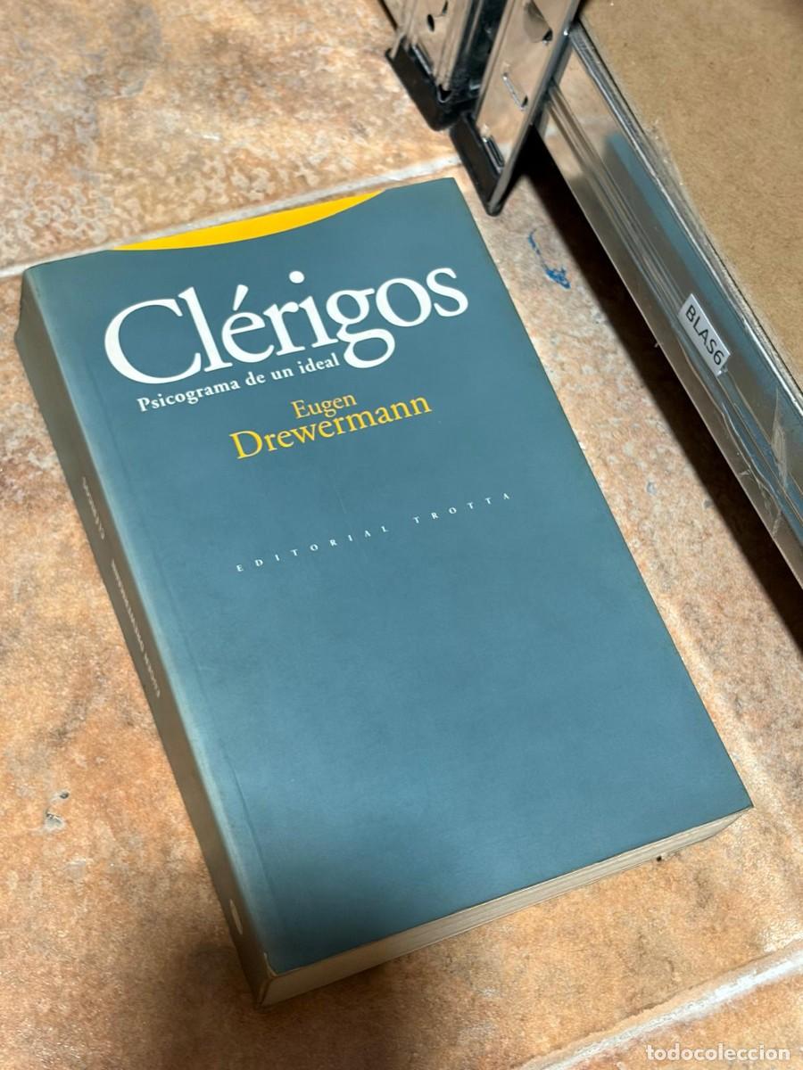 Libros de segunda mano: BLAS6 CL&Eacute;RIGOS. PSICOGRAMA DE UN IDEAL &mdash; Eugen Drewermann &mdash; Editorial Trotta