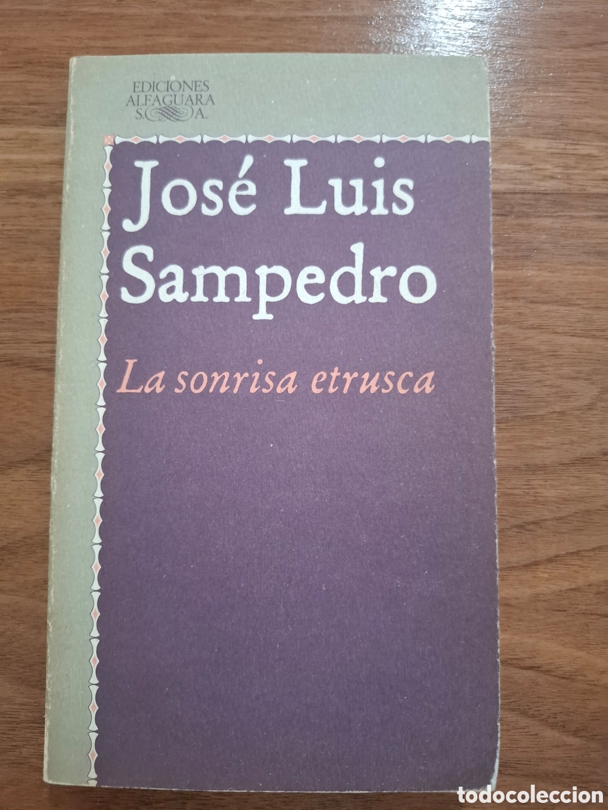Libros de segunda mano: La sonrisa etrusca, firmado