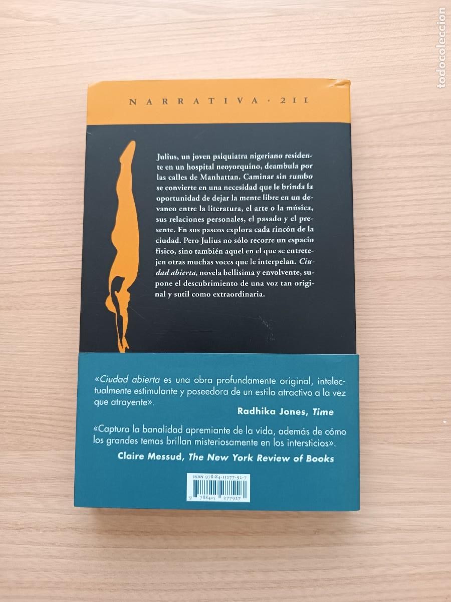Libros de segunda mano: Ciudad abierta - Teju Cole. Acantilado - Foto 2