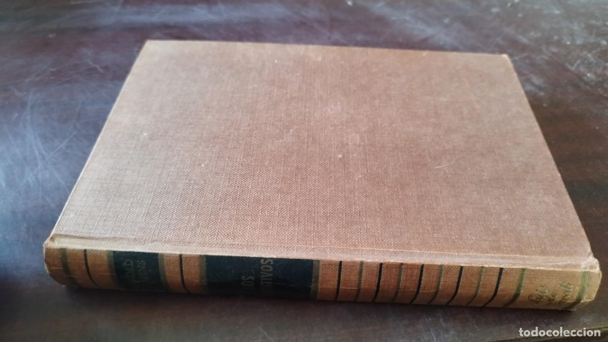 Libros de segunda mano: LOS EJECUTIVOS / HAROLD ROBBINS / CJA 602 / LUIS DE CARALT