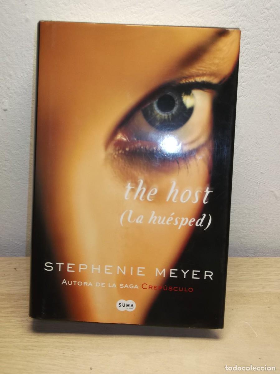 Libros de segunda mano: La hu&eacute;sped (The host) de Stephenie Meyer - TAPA DURA 1 EDICION 2009