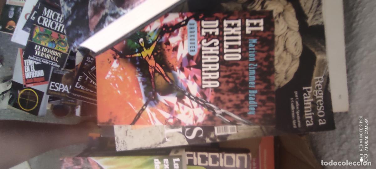 Libros de segunda mano: El exilio de Sharra. ZIMMER BRADLEY, Marion. Ediciones B. Barcelona, 1998.