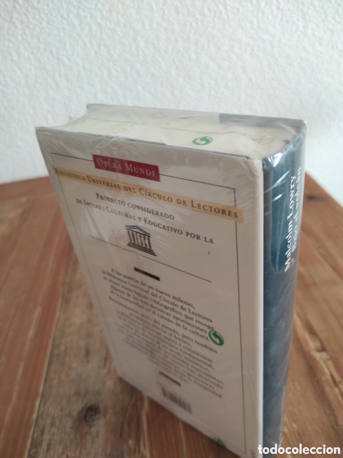 Libros de segunda mano: Malcolm Lowry. Bajo el volc&aacute;n - Foto 2