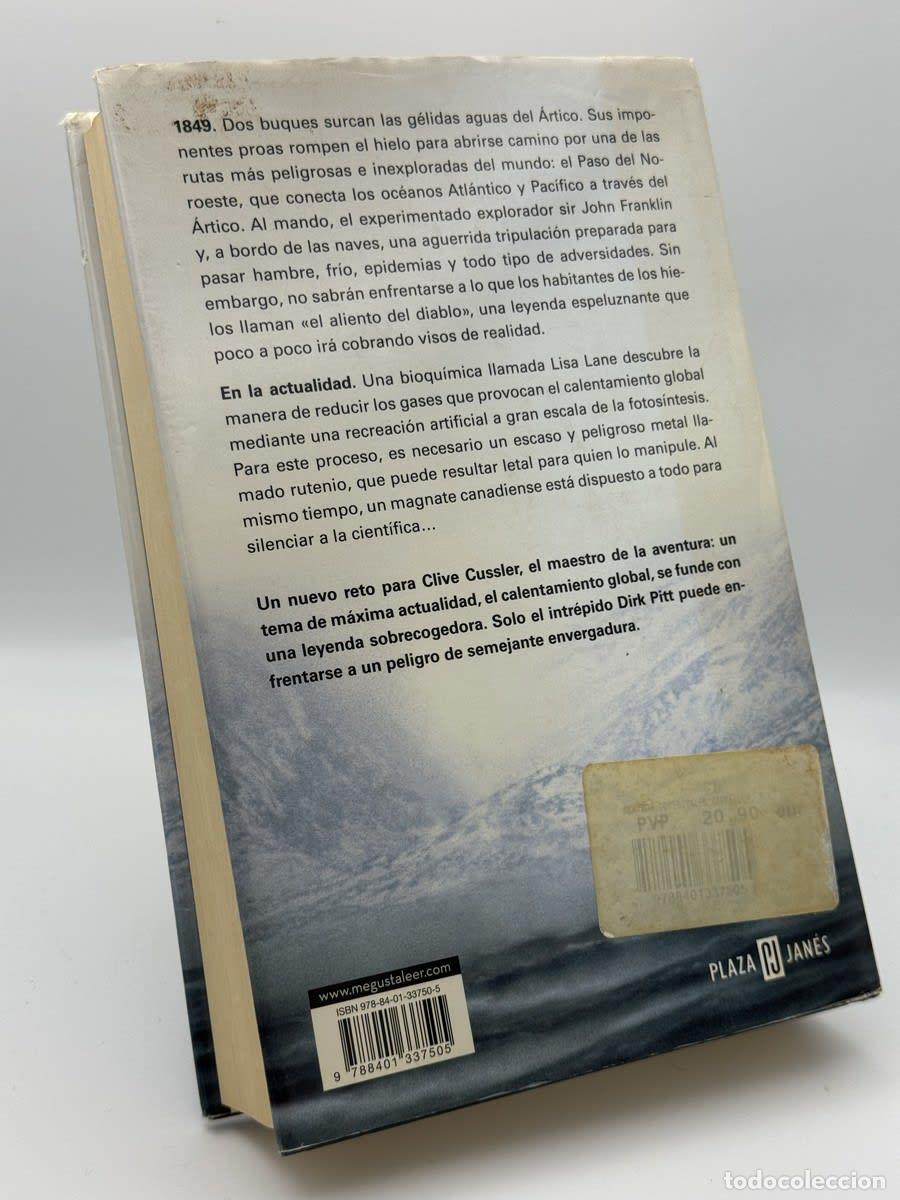 Libros de segunda mano: Tormenta en el &Aacute;rtico - Clive Cussler - Foto 2