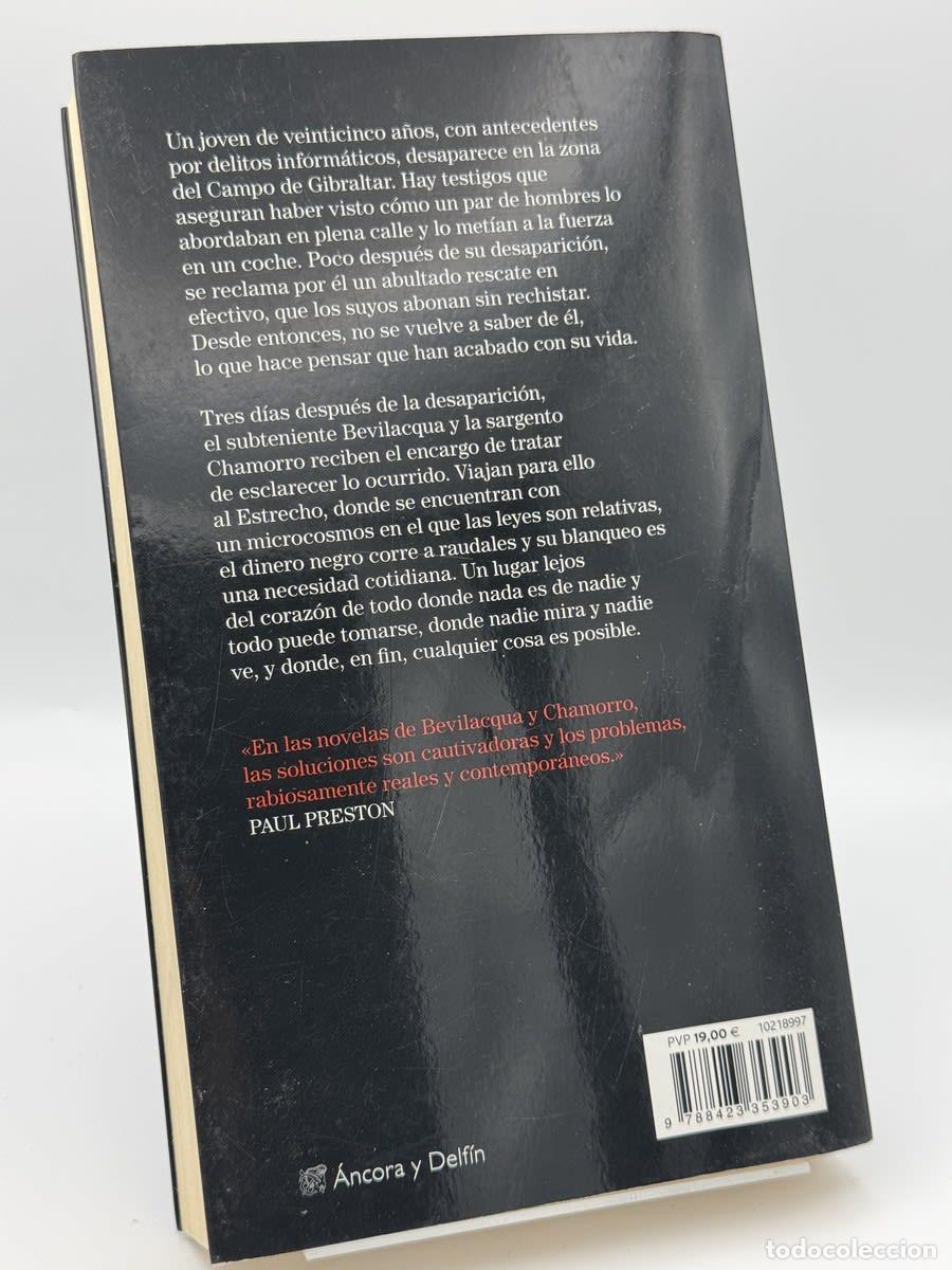 Libros de segunda mano: Lejos del coraz&oacute;n - Lorenzo Silva - Foto 2