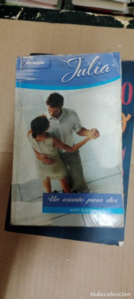 Libros de segunda mano: Un asunto para dos. Harlequin Julia . - Mary Burton LIBRO CU-05