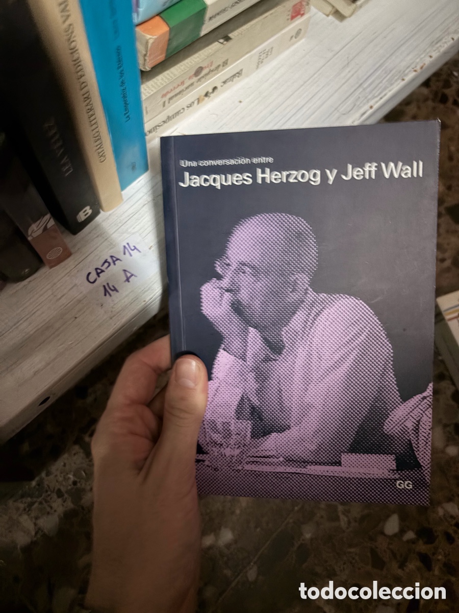 Libros de segunda mano: Caja14 conversacion entre Jacques Herzog y Jeff Wall