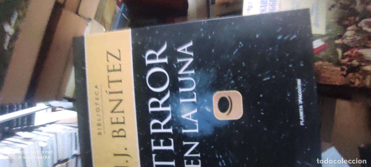 Libros de segunda mano: TERROR EN LA LUNA (Biblioteca J.J. Ben&iacute;tez