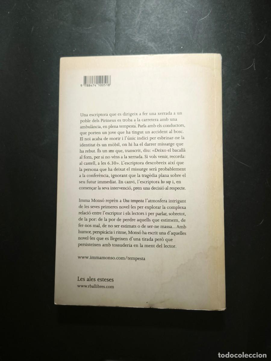 Libros de segunda mano: Una tempesta - Imma Mons&oacute; - Foto 2
