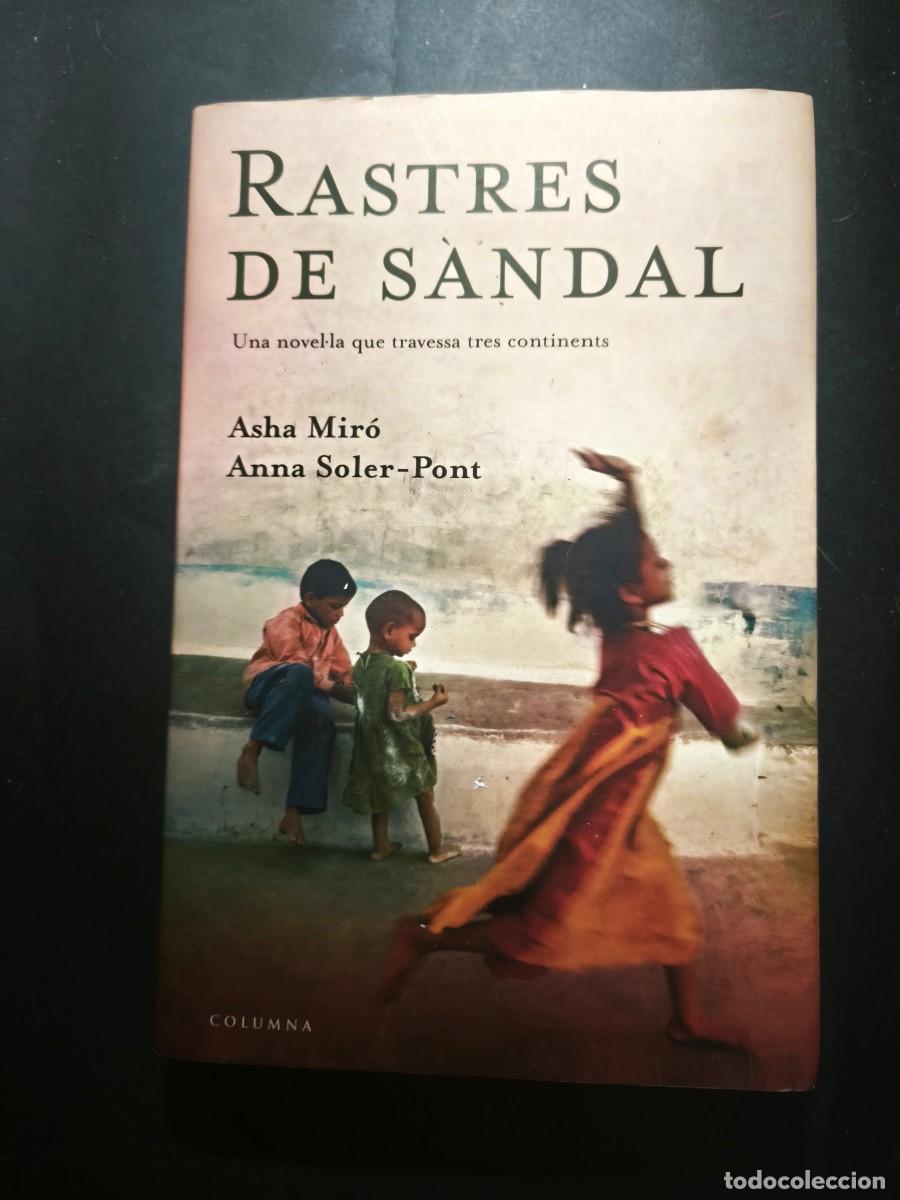 Libros de segunda mano: Rastres de s&agrave;ndal - Asha Mir&oacute;, Anna Soler-Pont
