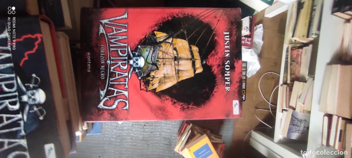 Livros em segunda m&atilde;o: Juston Somper. Vampiratas. Coraz&oacute;n negro