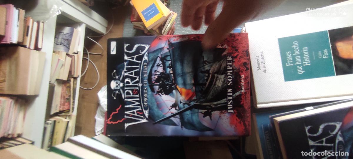 Livros em segunda m&atilde;o: VAMPIRATAS, DEMONIOS DEL OCEANO - JUSTIN SOMPER - MONTENA - 2006