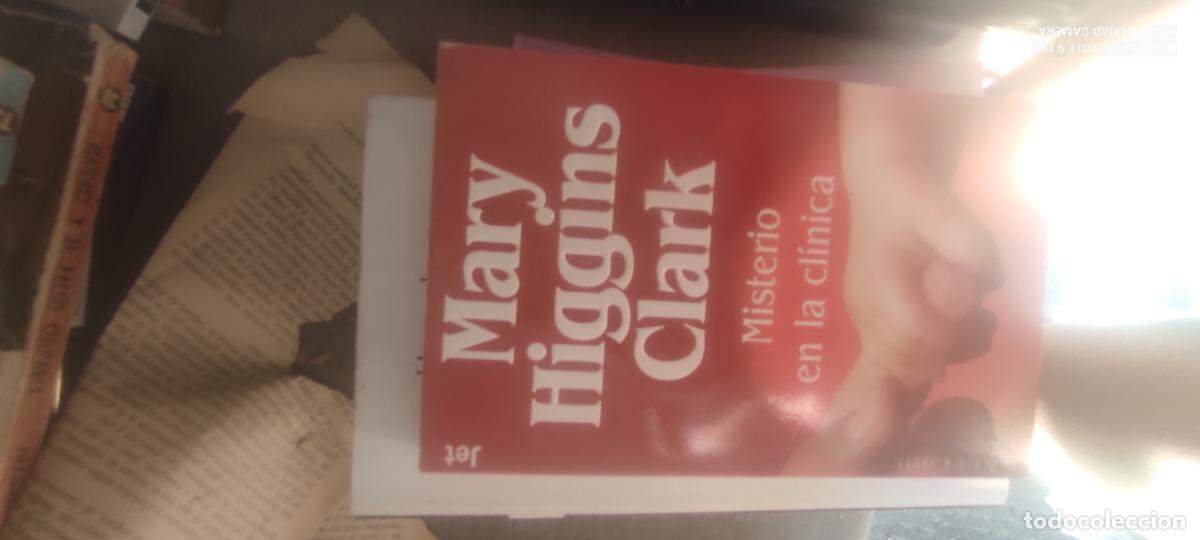 Libros de segunda mano: M. Higgins Clark. Misterio en la cl&iacute;nica