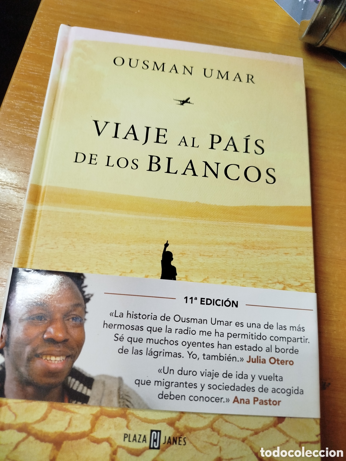Libros de segunda mano: Viaje al pa&iacute;s de los blancos. Ousman umar. Recomendado. Julia Otero. Ana pastor