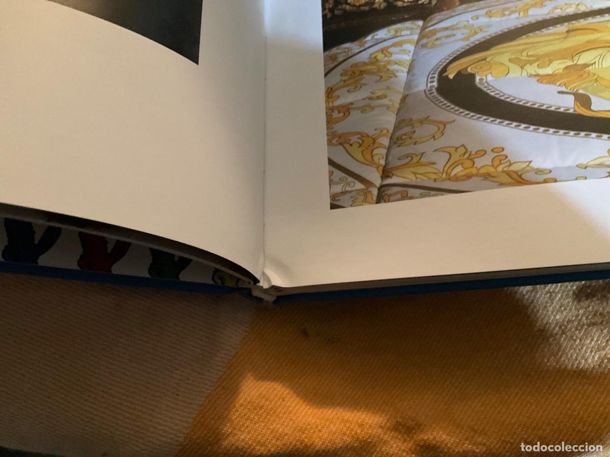 Libros de segunda mano: Cat&aacute;logo Versace home libro - Foto 9
